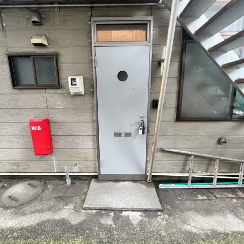 母恋パークハイツのエントランス