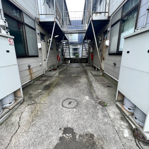 母恋パークハイツの駐車場