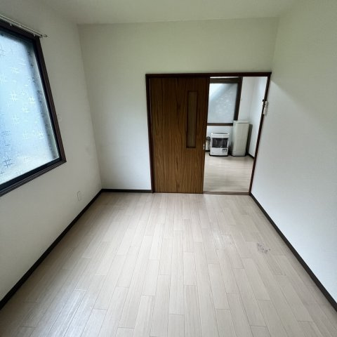 母恋パークハイツの洋室