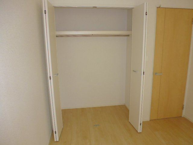サンリットひかりの収納|クローゼット