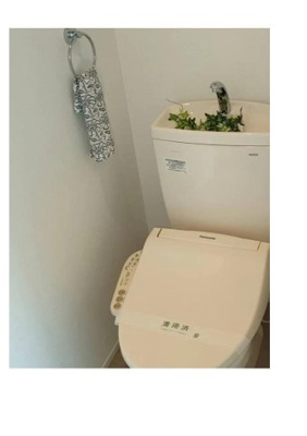 【トイレ】 | CASA南本町 | 落ち着いた色調のトイレです