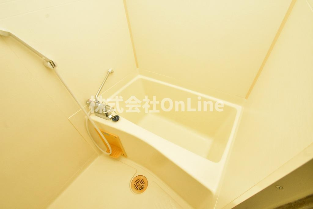 八尾市光町２丁目の賃貸マンションの浴室