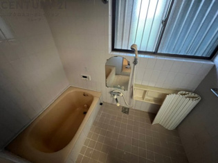 川西市鴬の森町中古戸建の浴室