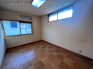 川西市鴬の森町中古戸建の洋室