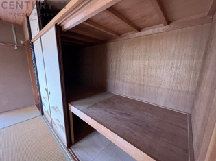 川西市鴬の森町中古戸建の収納