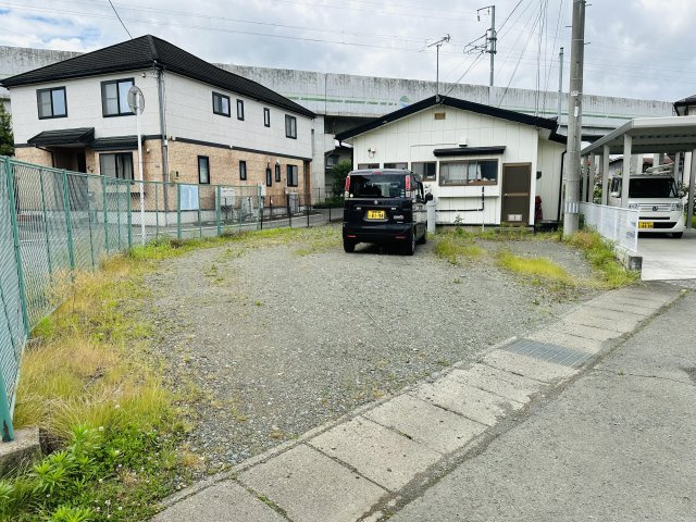 天昌寺町貸家の駐車場
