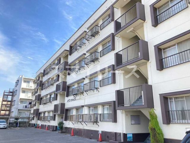 メゾンソレイユ