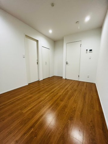 仲介手数料0円！！スターホワイトの居間・リビング