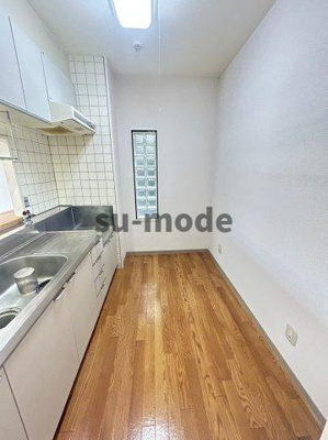 【キッチン】 | ヴィラシャリテ