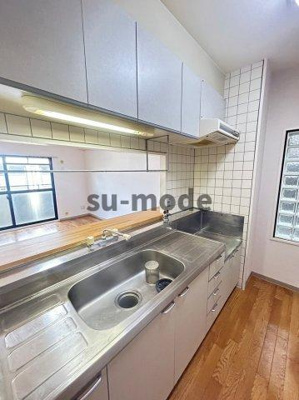 【キッチン】 | ヴィラシャリテ