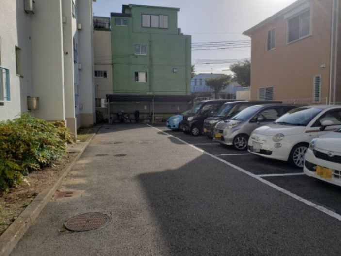 垂水農住団地5号棟の駐車場|敷地内Pあり☆神戸市垂水区　垂水農住団地　賃貸☆