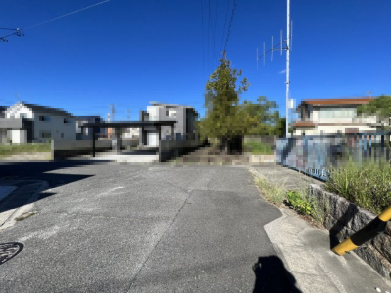 碧南市岬町22-1期新築戸建　3号棟の前面道路含む現地写真|碧南市岬町22-1期新築分譲住宅前面道路写真です。南東側公道約6ｍ