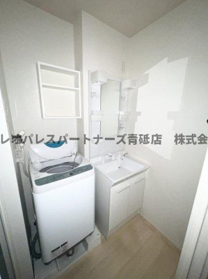 【独立洗面台】 | クレイノお花茶屋 | 同物件別室：反転タイプ