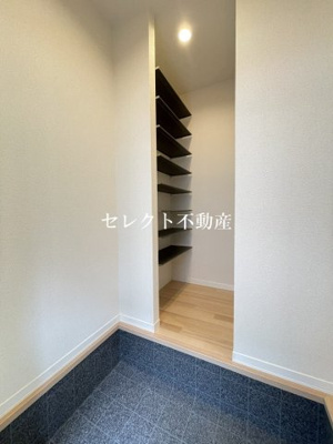 【玄関】 | フローラル古城 B棟 | 【フローラル古城 B棟】