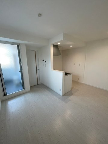 仲介手数料0円！！DELA香呑の居間・リビング