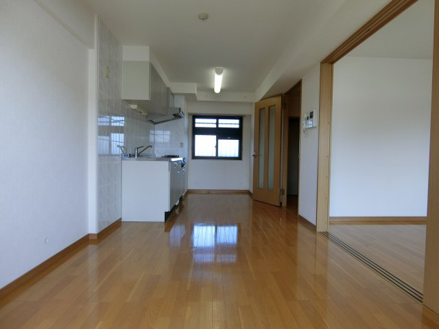 リバーコートCの居間・リビング|イメージ3-3号室の写真