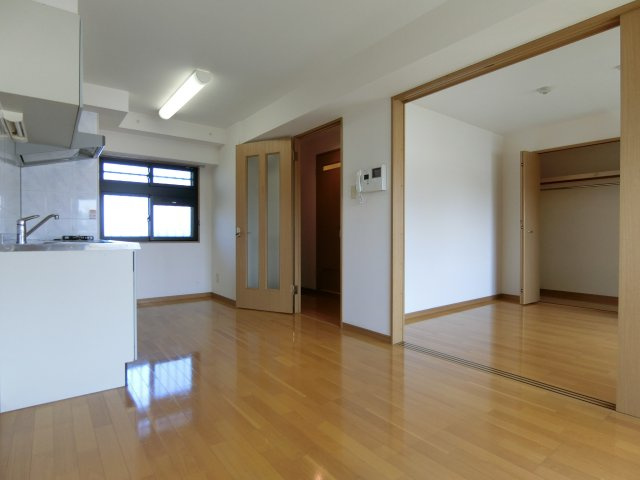 リバーコートCの居間・リビング|イメージ3-3号室の写真