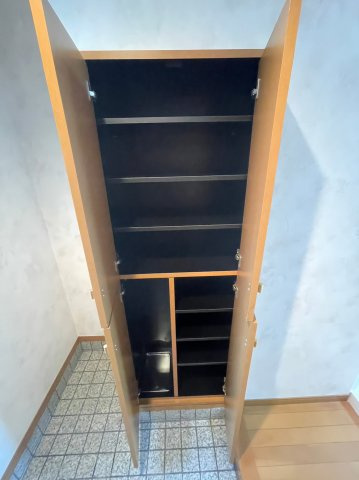 仲介手数料0円！！クレスト一社の収納