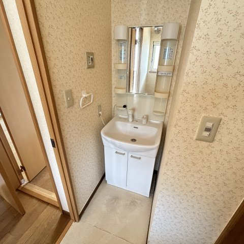 アミーエ中島の洗面所