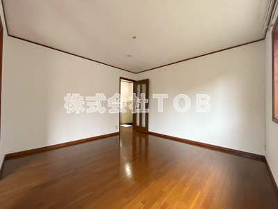 【居間・リビング】 | 重原メゾネット | リビング