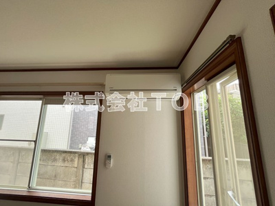 【設備】 | 重原メゾネット | リビング　エアコン