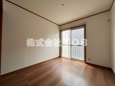 【洋室】 | 重原メゾネット | 洋室5帖