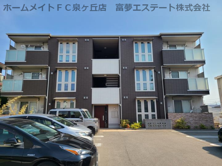 メゾンドール北野田の外観