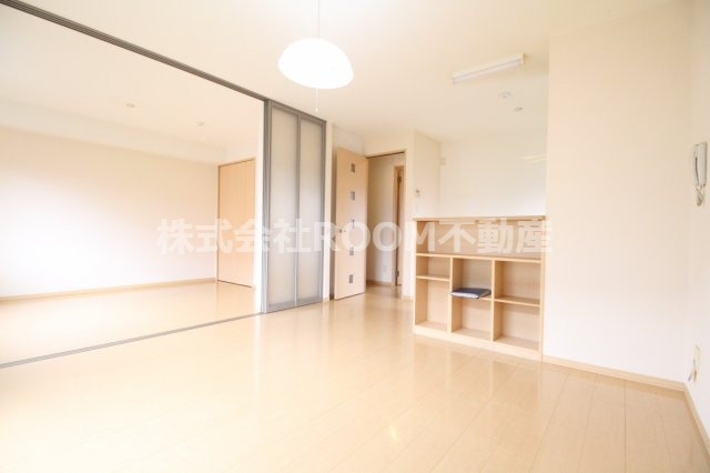 ホームパーティーの居間・リビング|ゆったり過ごせる居間です