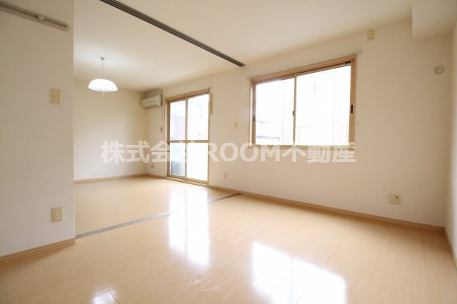 ホームパーティーの洋室|洋室です