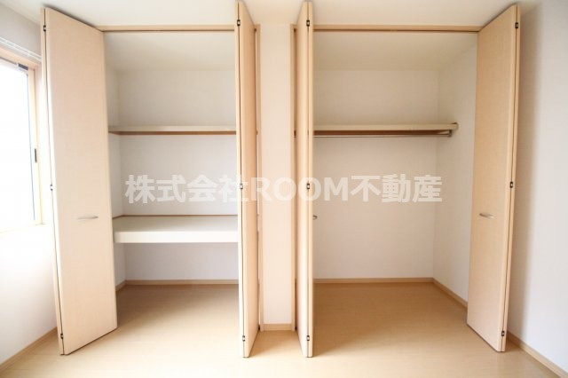 ホームパーティーの収納|ちょっとした収納スペースも充実しています