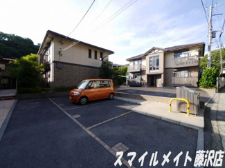 【駐車場】