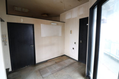 【内装】 | イワセシルバービル