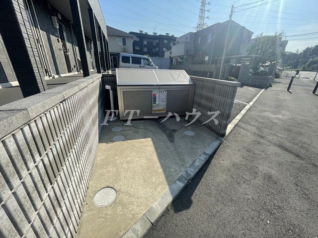 習志野市藤崎２丁目のアパートの駐車場