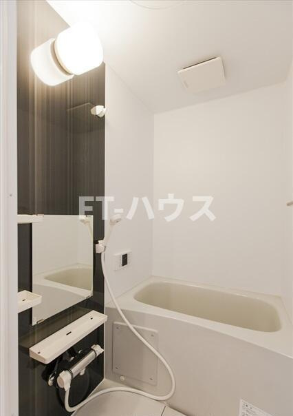 アレーゼ本大久保の浴室