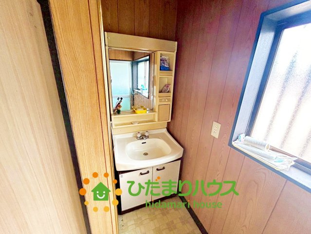 久喜市除堀　中古一戸建ての独立洗面台