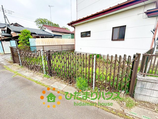 久喜市除堀　中古一戸建ての駐車場