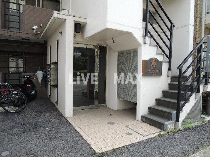 【エントランス】サンテミリオン西国分寺 