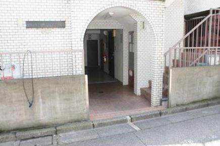 【エントランス】スカイコート池尻 