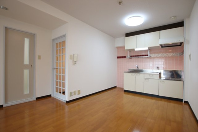 【居間・リビング】 | エミールガーデン