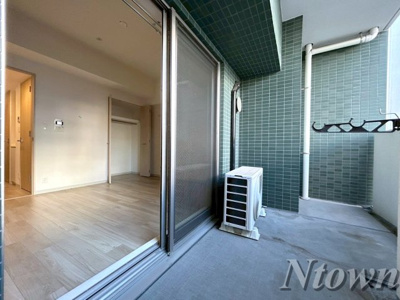 【バルコニー】 | プレサンス丸の内雅風 | 開放的で明るい空間を演出してくれるバルコニーです