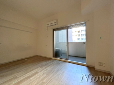 【居間・リビング】 | プレサンス丸の内雅風 | ゆったり過ごせるリビングです