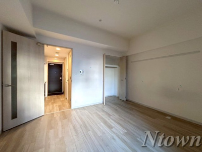 【居間・リビング】 | プレサンス丸の内雅風 | こちらの居間で趣味の時間をお楽しみください