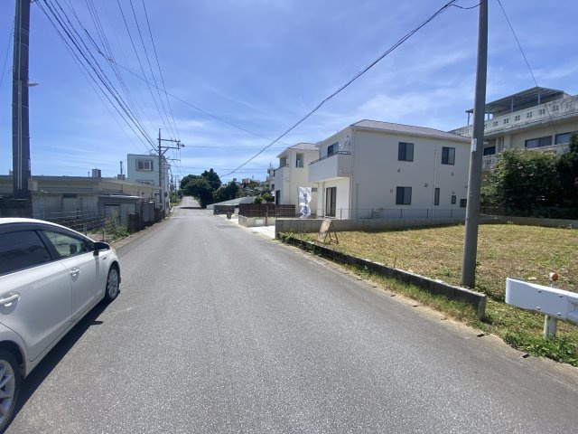 読谷村座喜味（58坪・建築条件なし）の前面道路含む現地写真|※2024.7.1撮影 