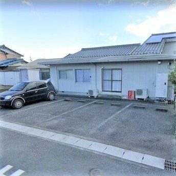 緑園第三サンコーポの駐車場