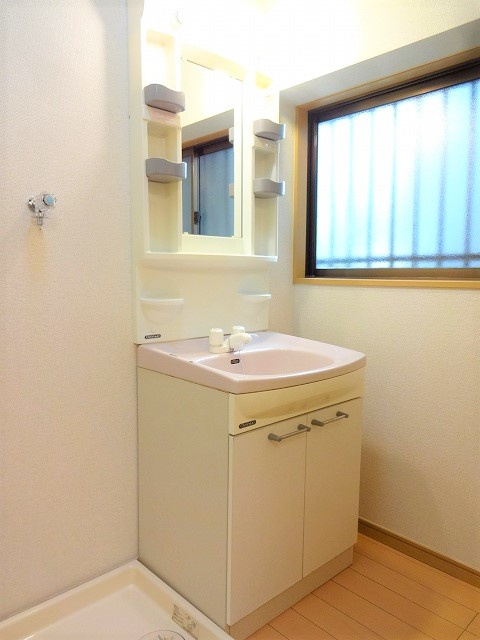 品川区豊町６丁目の一戸建ての洗面所