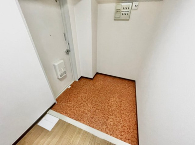 【玄関】 | 新栄プロパティー軽里