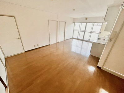 【居間・リビング】 | 新栄プロパティー軽里