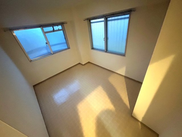 【洋室】 | 新栄プロパティー軽里