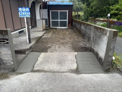 【駐車場】 | 垂水市新城　中古戸建 | 1台