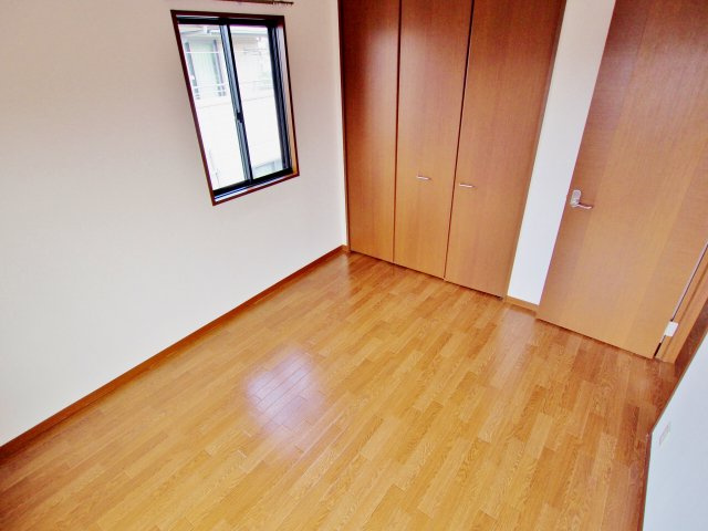 ディアスエコーの洋室